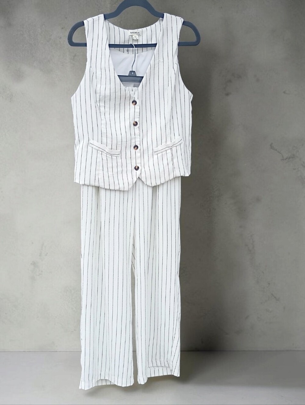 Faith and Joy by Monteau M Ivory Pinstripe Vest Wide Leg Pants 2 Piece Set C3O3